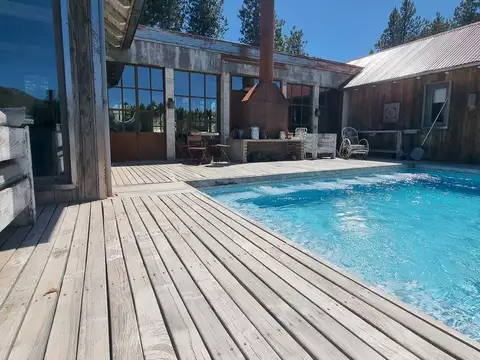 Casa 6 ambientes con 2 baños