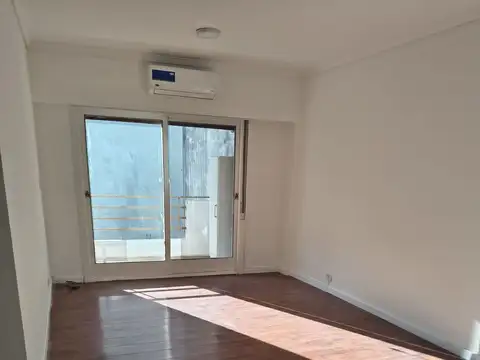 Alquiler departamento 3 ambientes  con cochera en Palermo