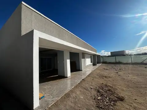 Avenida Plottier 1000