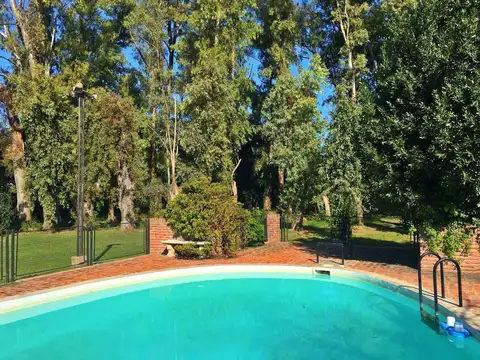 VENTA CASA QUINTA LOTE 7000m2 MERLO