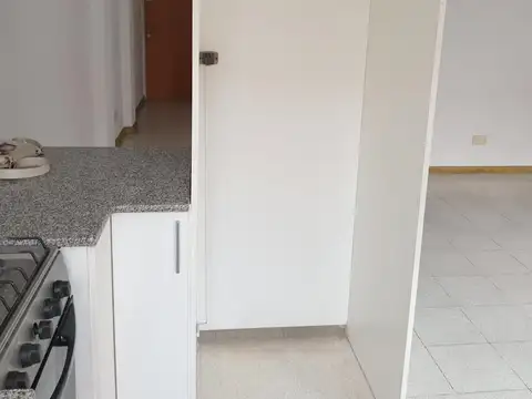 Depto Tipo Casa en Alquiler en Monte Castro, $ 850.000