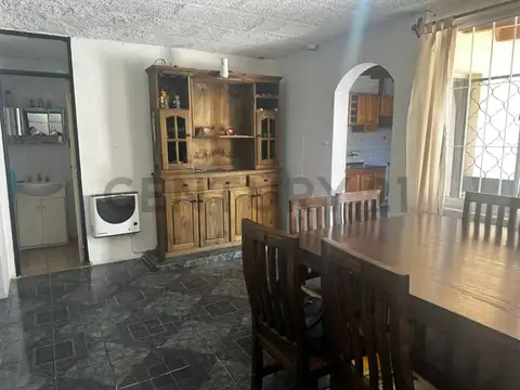 CASA EN VENTA - GODOY CRUZ