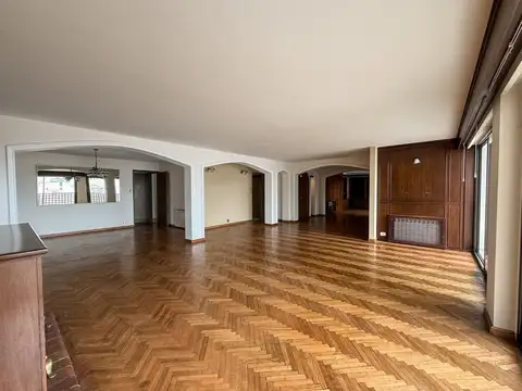 Departamento en Venta de 7 ambientes