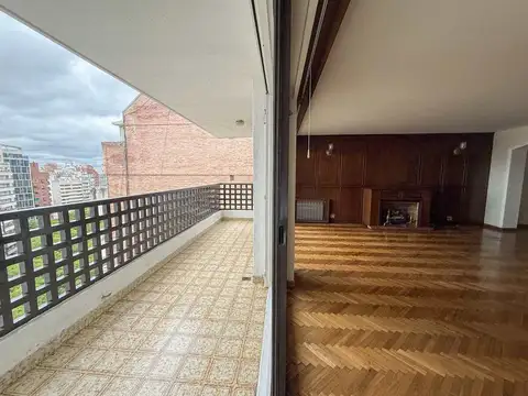 Departamento 7 ambientes con 5 baños