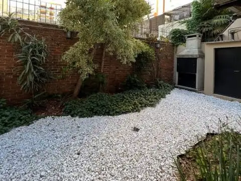 Belgrano, Blanco Encalada 2000, 5 amb, 167m2, u$s 2,000 + servicios. 04-01-26