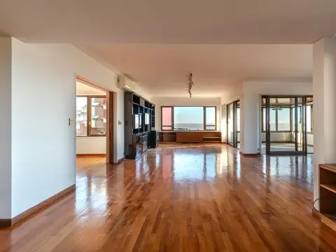 Departamento en Alquiler de 5 ambientes