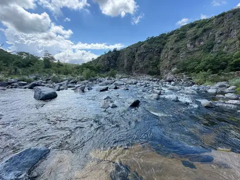 CASA EN TERRENO DE 24 HECTAREAS - SAN CLEMENTE