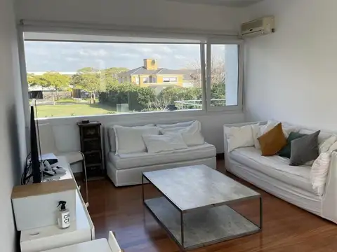 Casa en Alquiler de 4 dormitorios