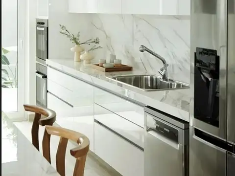 Casa 4 ambientes con 5 baños