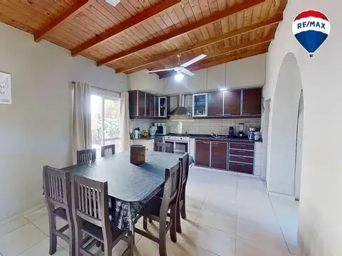 Casa en Venta con 1 cochera