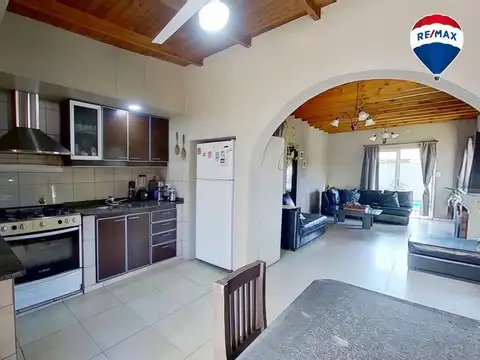 CASA 3 AMB TEMPERLEY COCHERA PILETA