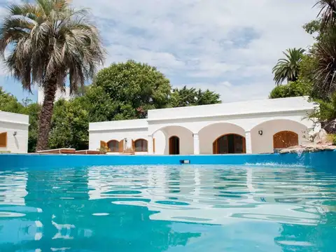 Casa en Venta en Villa Elisa, USD 380.000