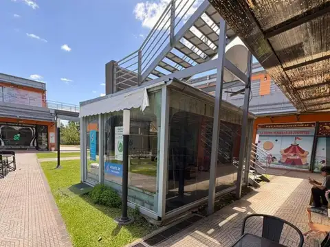 Local en Alquiler en Francisco Alvarez, $ 400.000