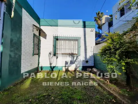 Casa 3 ambientes con 1 baño