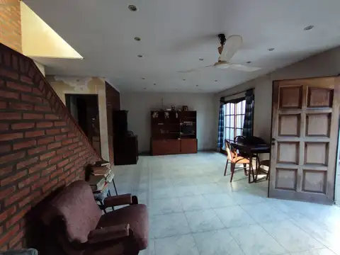 Ameghino 678