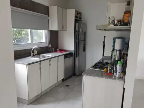 Alquiler Casa en San Sebastian Area 8 Cod 875