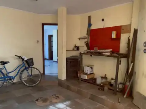 25 de mayo entre peru y Sarmiento 200