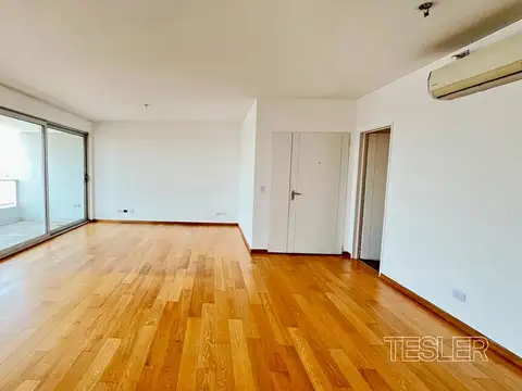 Torre Congreso 1810 Piso alto vista al río 3 dormitorios Dependencia 2 cocheras Amenities