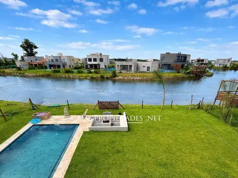 Casa en venta en Canning Barrio Santa Clara al Sur 5 ambientes 100