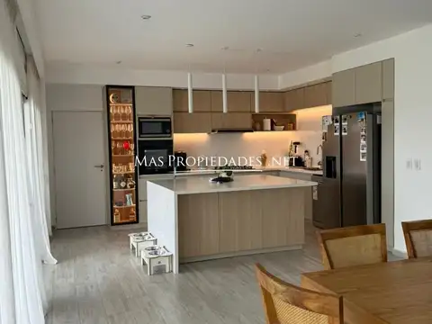 Casa en Venta en Santa Clara Al Sur, USD 370.000
