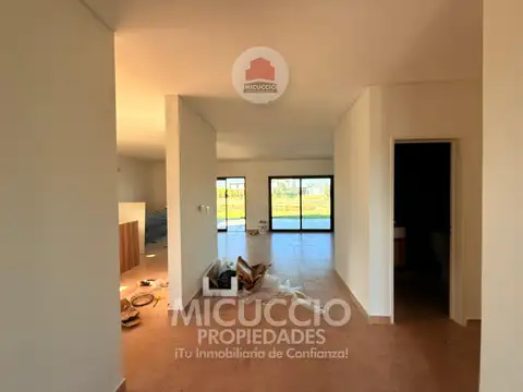 Casa en Venta en El Cantón - Norte, USD 250.000