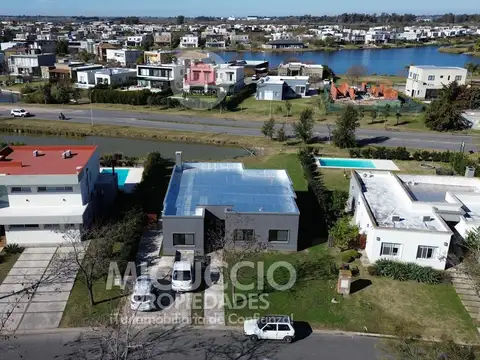 Casa en venta | Barrio El Cantón Islas | Escobar
