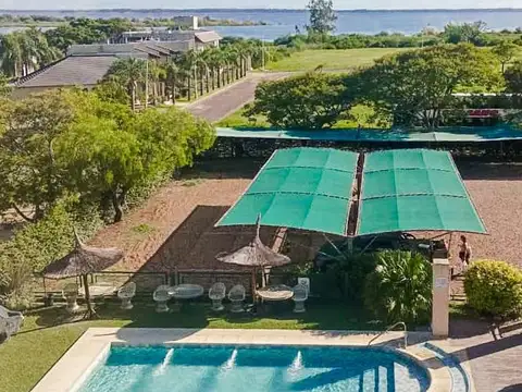 Depto Tipo Casa en Venta al Este