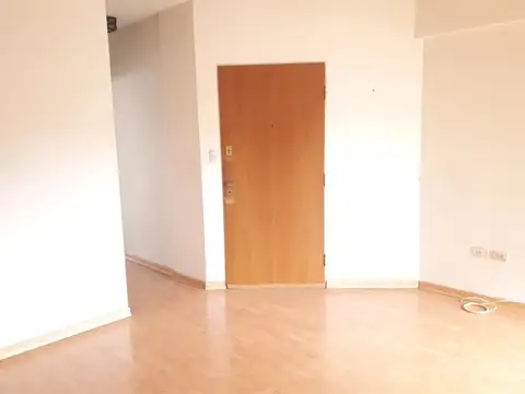 Av Directorio 900, Piso 5