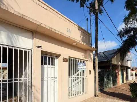 Local comercial sobre avenida muy transitada
