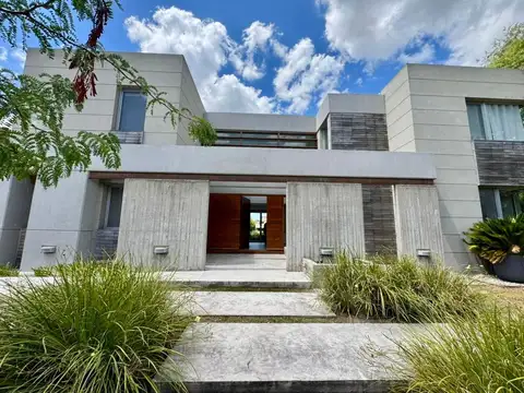 Casa en Venta en Nordelta Country Los Lagos, USD 1.470.000