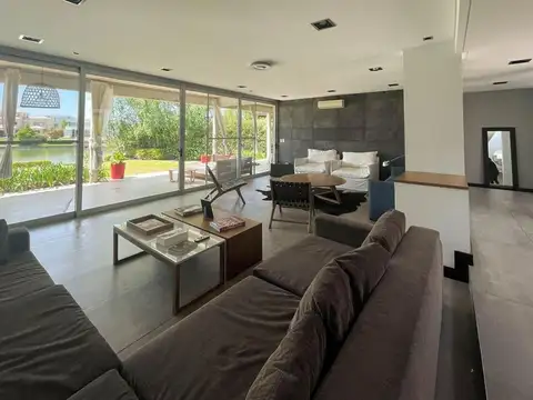 Casa en Venta al Este