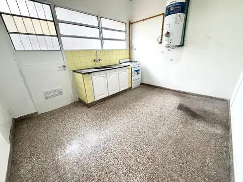 Departamento en Alquiler en Castelar Sur, $ 900.000