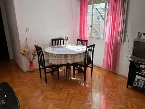 Avenida Medrano 1000, Piso 4°