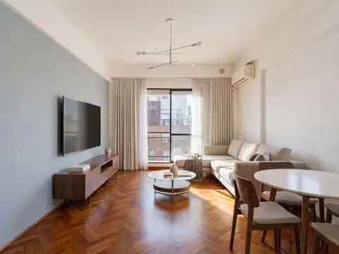Piso alto - Depto - Reciclado - Balcón - San Telmo