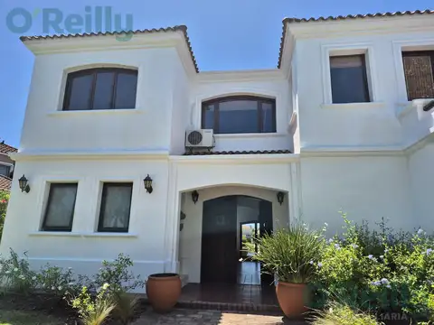 Casa en alquiler a la laguna Santa Catalina, Villanueva