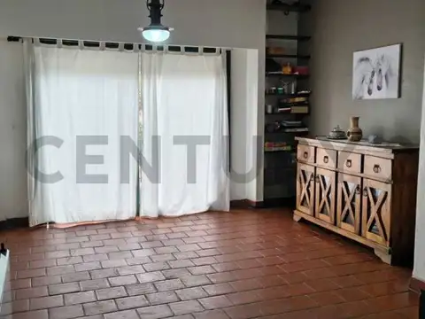 brandsen 2500, Piso 1