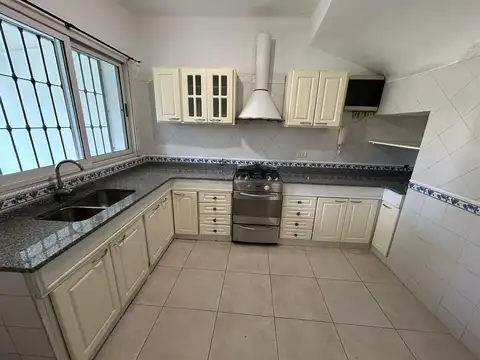 Local en Alquiler en La Lucila, USD 7.000