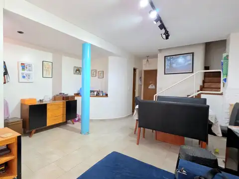 Depto Tipo Casa en Venta con 1 cocheras