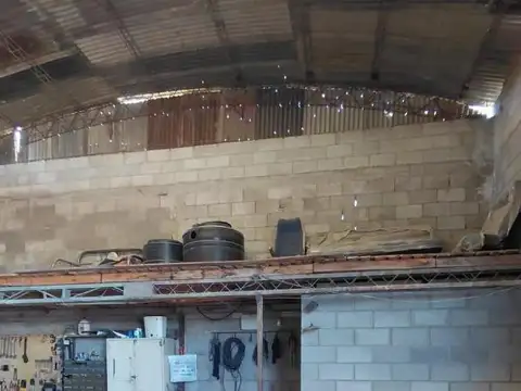Venta Galpon Malagueño