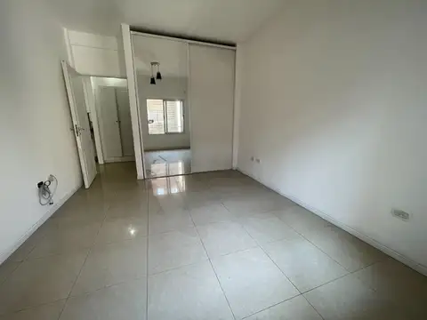 Departamento en Venta en Mataderos, USD 87.000