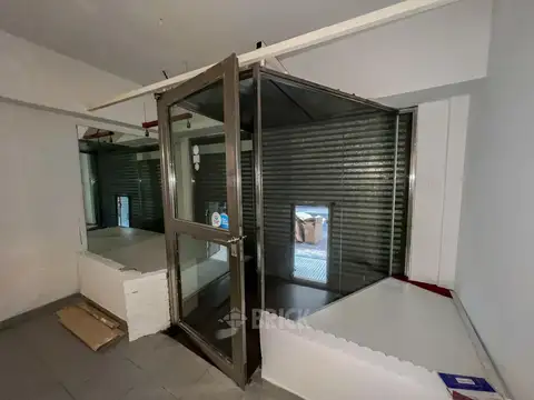 Local en Venta 40 años