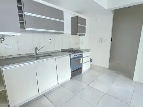 Departamento en Alquiler en Villa del Parque, $ 600.000