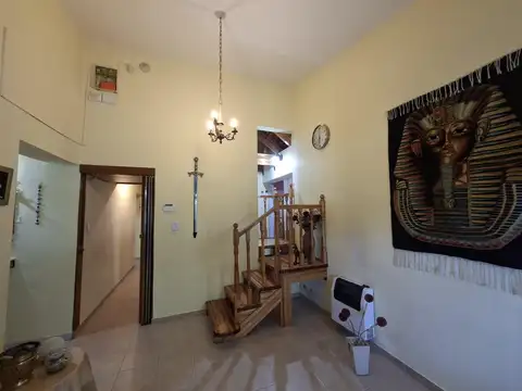 ESQUINA CON LOCAL COMERCIAL  GRAN METRAJE  OPORTUNIDAD EN ROSEDAL ANEXO