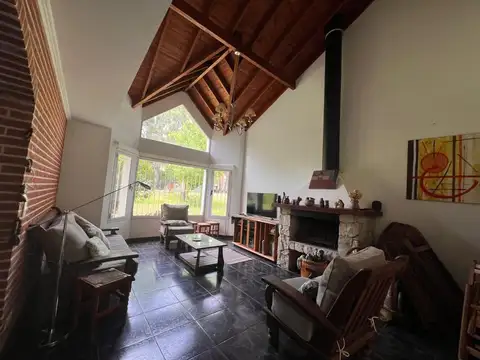 Casa en Venta en Carilo 4 ambientes oportunidad