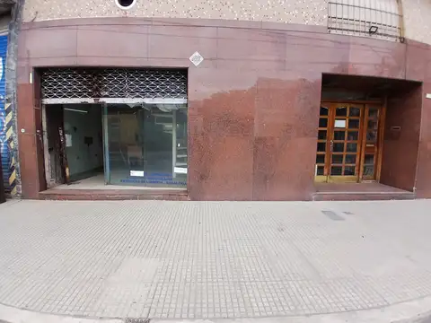 LOCAL CON ENTREPISO UBICADO SOBRE AV LOPE DE VEGA