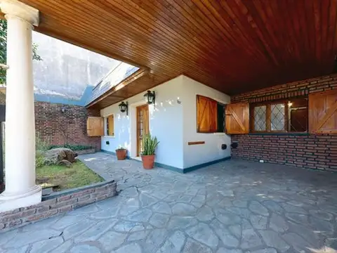 VENTA CASA 4AMB + OFICINA QUINCHO PARQUE S.A PADUA