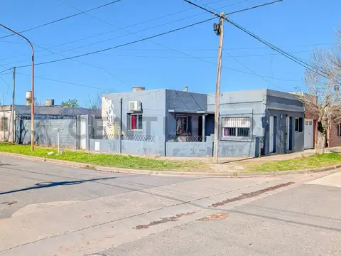ALBERDI 1500, Piso 0
