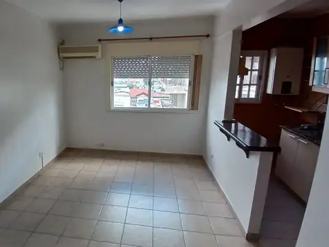 Departamento en Alquiler en Caseros, $ 500.000