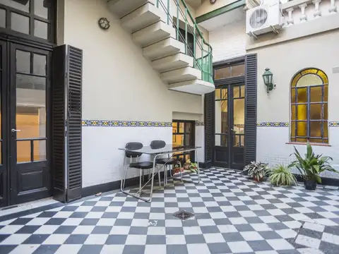 Encantador PH de 4 ambientes con Terraza y Parrilla, ubicado en el corazón de Colegiales