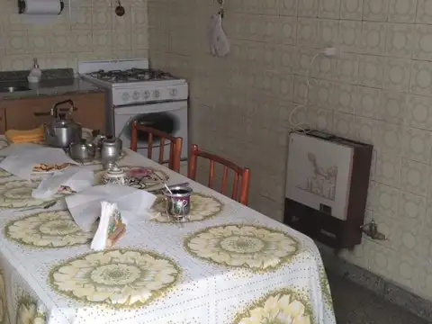 Depto Tipo Casa 4 ambientes con 1 baño